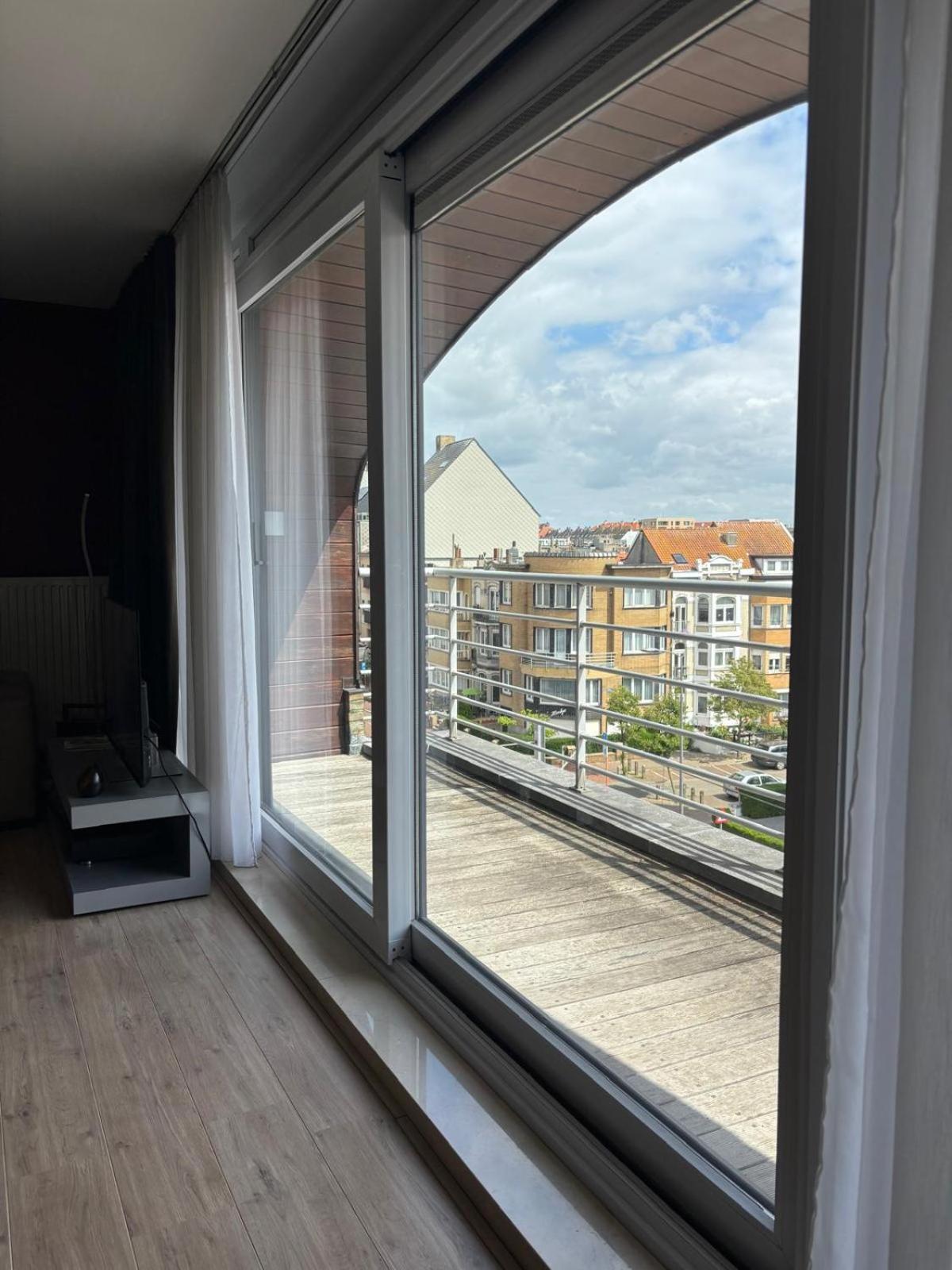 Appartement Ruim Duplex - 2p - 4p -8p - Wandelafstand Blankenberge